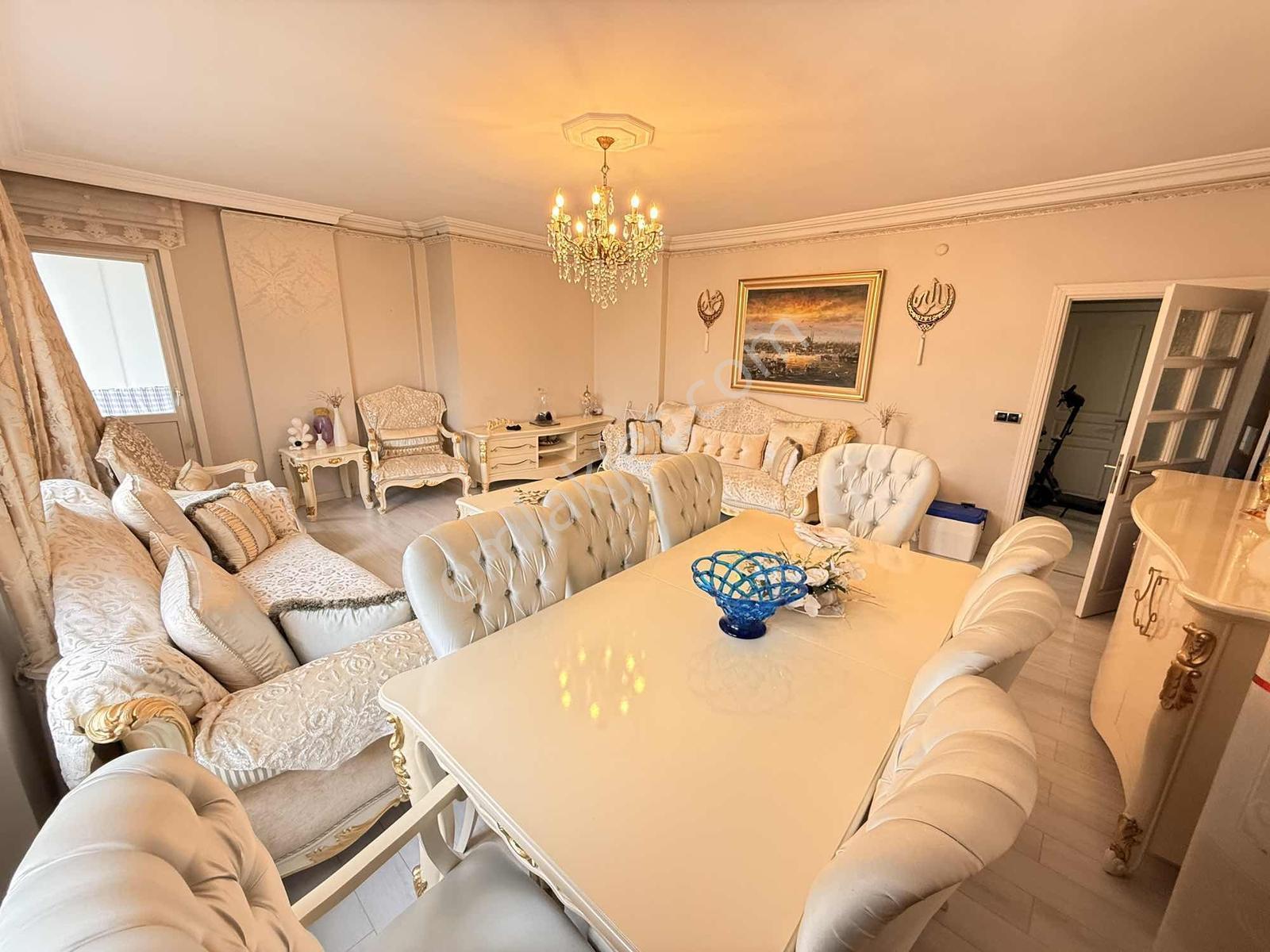 Çengelköyde Havuzlu Site İçerisinde Satılık Eşyalı 3+1 Daire — fotoğraf 20