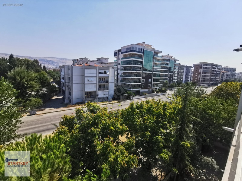 Çiğli Ataşehir'de Merkezi Konumda Kiralık 3+1 Daire — fotoğraf 28