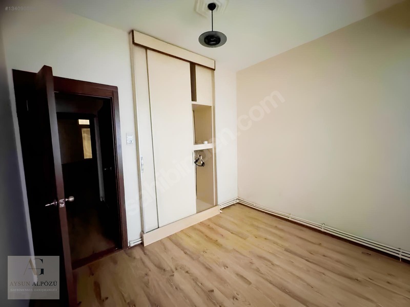 Karşıyaka Bahçeli Evler Mah. 2+1 Doğalgaz Kombili Kiralık Daire — fotoğraf 42