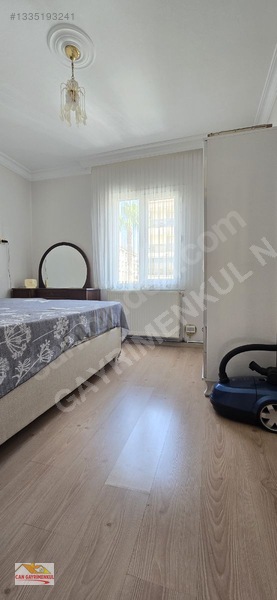 Bulvar Üzerinde Arakatta Doğalgazlı 3+1 2 Banyolu Otoparklı — fotoğraf 2
