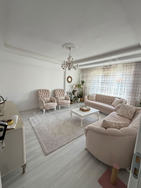 Uzmandan Tavuklukta Satılık Ayarında 3+1 Daire — fotoğraf 2