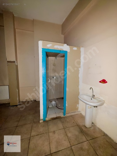 Remax İlke'den Şehir Merkezi'nde Kiralık İş Yeri — fotoğraf 6