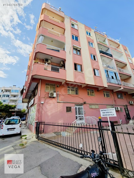 Muratpaşa Kışla Mah. Katta Otoparklı Satılık 3+1 Daire — fotoğraf 2