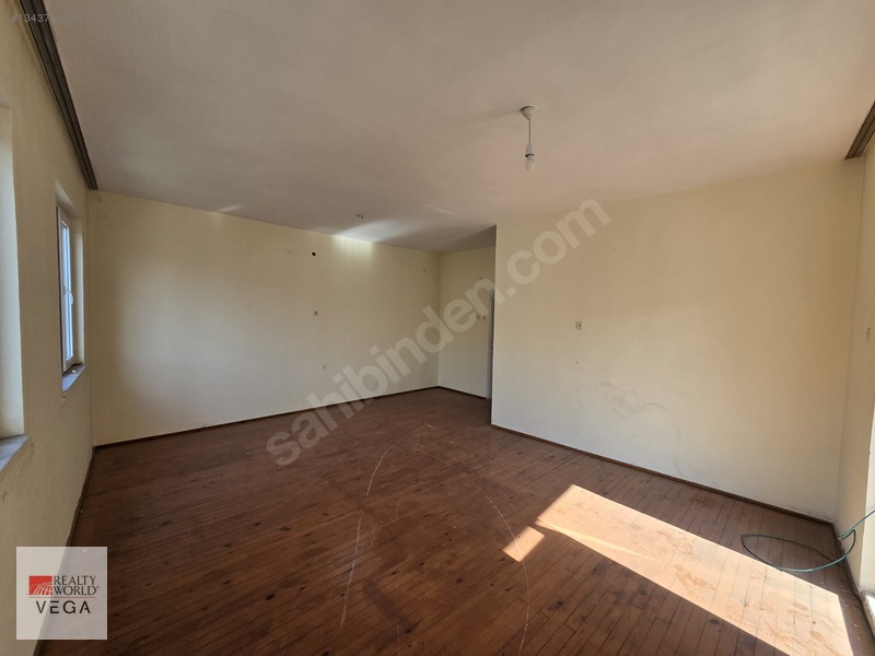Muratpaşa Kışla Mah. Katta Otoparklı Satılık 3+1 Daire — fotoğraf 9