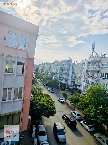 Muratpaşa Kışla Mah. Katta Otoparklı Satılık 3+1 Daire — fotoğraf 13