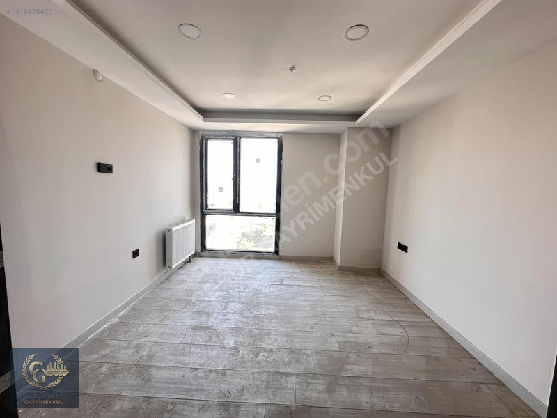 Cesur Gayrimenkul'dan Çeysa Merkez Ofis Kiralık 2+1 Büro — fotoğraf 4