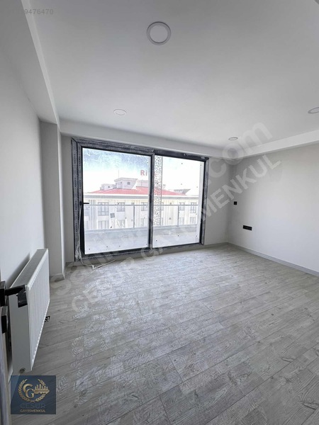 Cesur Gayrimenkul'dan Çeysa Merkez Ofis Kiralık 2+1 Büro — fotoğraf 5