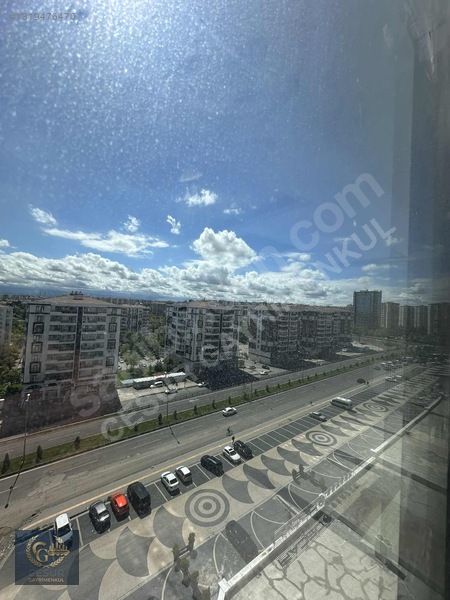 Cesur Gayrimenkul'dan Çeysa Merkez Ofis Kiralık 2+1 Büro — fotoğraf 9