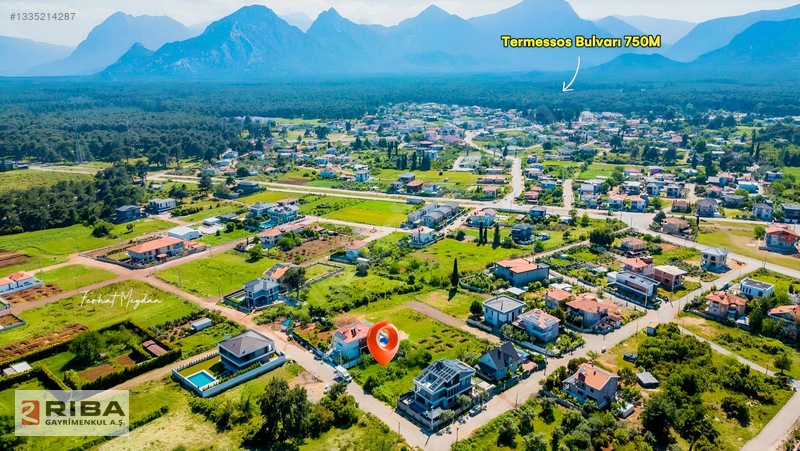 Döşemealtı Düzlerçamında Yola Cephe 460 M² Villa Arsası — fotoğraf 4