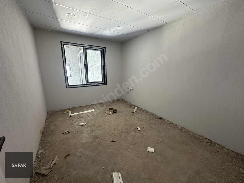 Şafak-toptancılar Sitesinde 220m2 Satılık Depo — fotoğraf 7