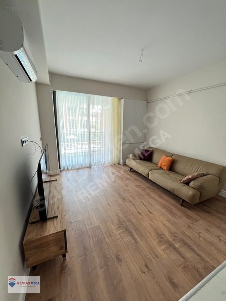 Yeniköy'de Rengiantalya Greenlife Sitesinde Eşyalı 1+1 Kiralık — fotoğraf 2