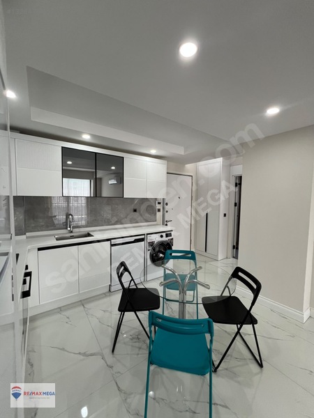 Yeniköy'de Rengiantalya Greenlife Sitesinde Eşyalı 1+1 Kiralık — fotoğraf 5