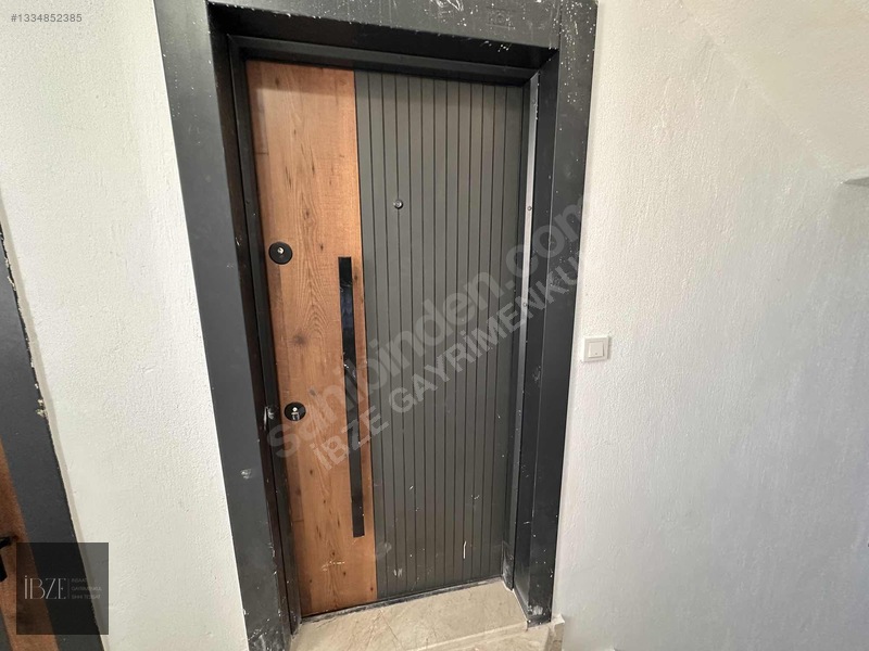 Deniz Manzaralı Kapalı Garajlı Satılık Yeni 2+1 — fotoğraf 2