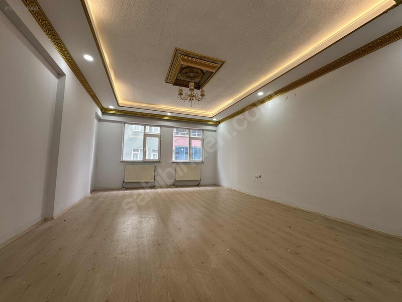 Fırat Mahallesi Rol Sitesinde 160 M² Arakat 3+1 Kiralık