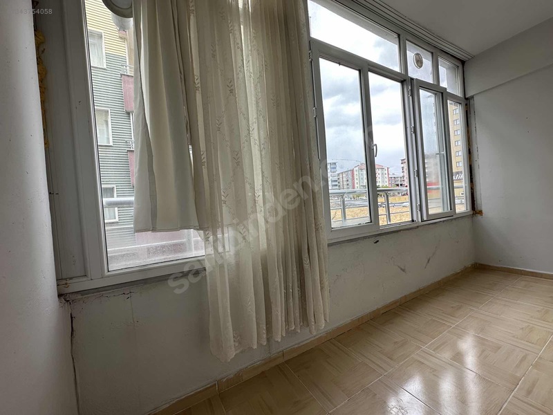 Fırat Mahallesi Rol Sitesinde 160 M² Arakat 3+1 Kiralık — fotoğraf 11