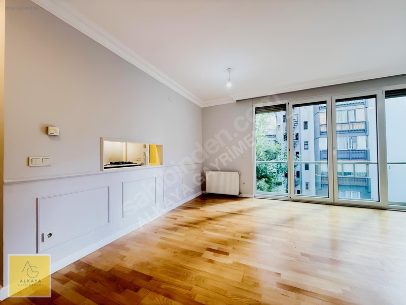 Suadiye'de Satılık 2+1 Boş Daire - 90m² -2 Balkonlu - Otoparklı — fotoğraf 5