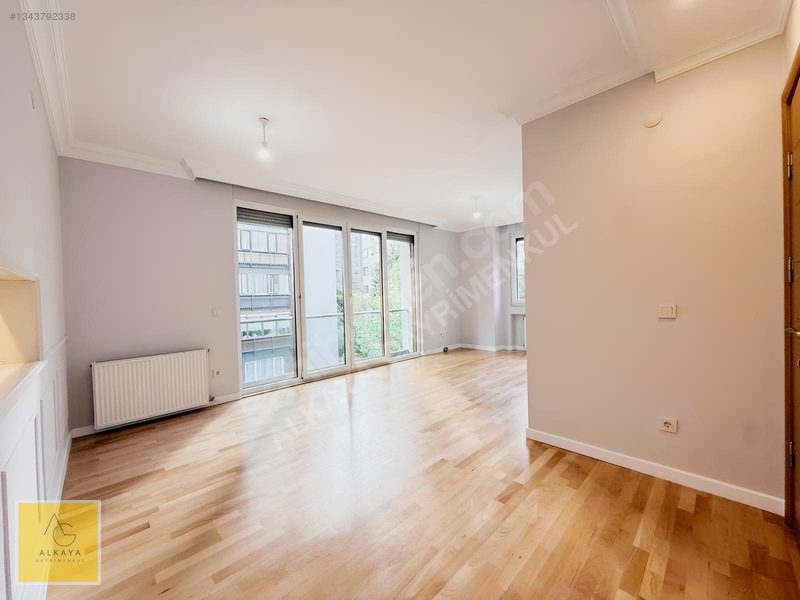 Suadiye'de Satılık 2+1 Boş Daire - 90m² -2 Balkonlu - Otoparklı — fotoğraf 6