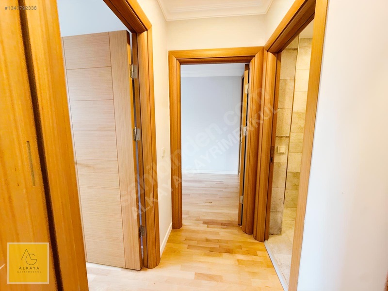 Suadiye'de Satılık 2+1 Boş Daire - 90m² -2 Balkonlu - Otoparklı — fotoğraf 25