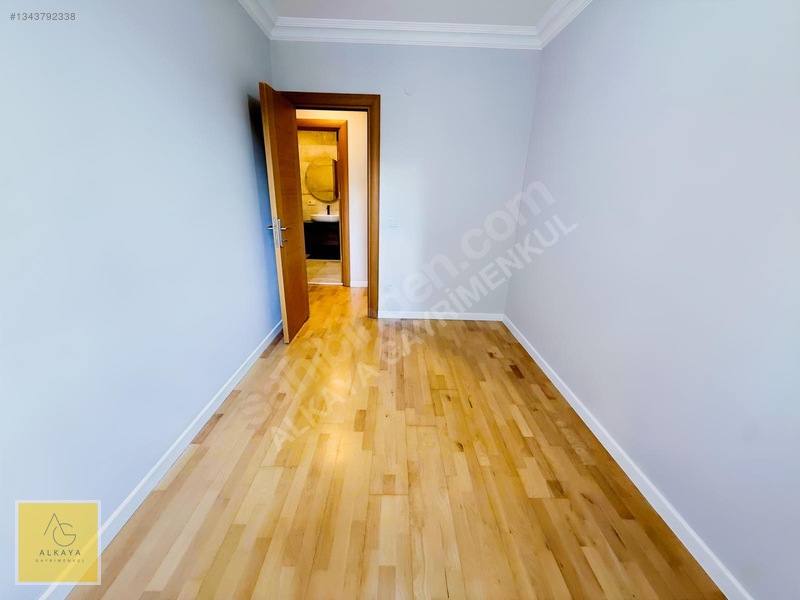 Suadiye'de Satılık 2+1 Boş Daire - 90m² -2 Balkonlu - Otoparklı — fotoğraf 29