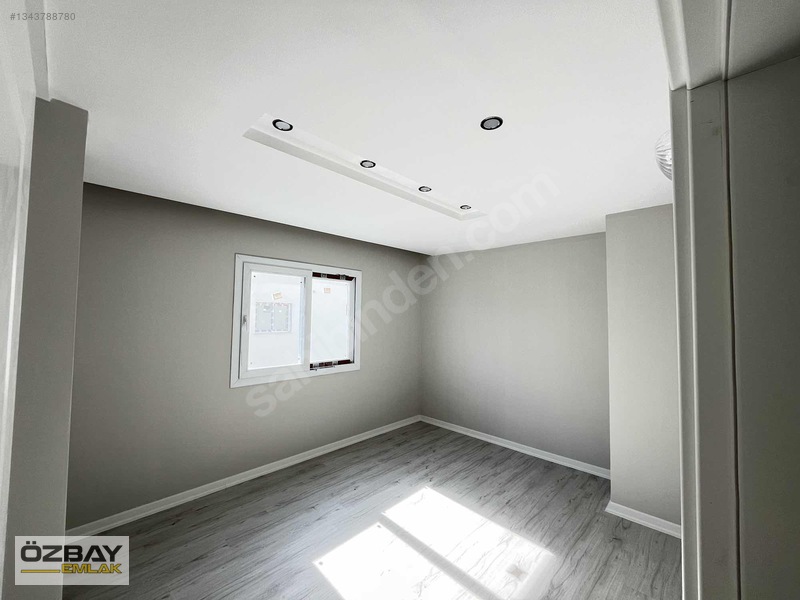 Özbay Emlaktan Avm Valilik Civarı Sıfır Site İçi Eksiksiz Daire — fotoğraf 12