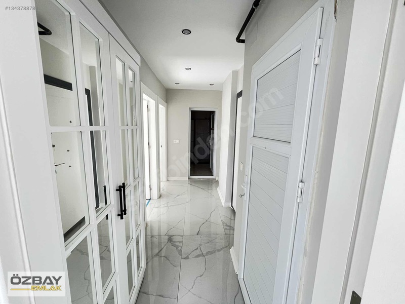 Özbay Emlaktan Avm Valilik Civarı Sıfır Site İçi Eksiksiz Daire — fotoğraf 16