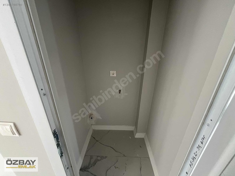 Özbay Emlaktan Avm Valilik Civarı Sıfır Site İçi Eksiksiz Daire — fotoğraf 20