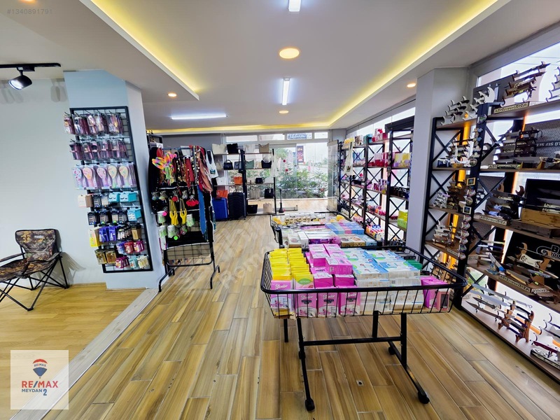 Yomra Yolu Üzerinde Devren Kiralık Dükkan — fotoğraf 6
