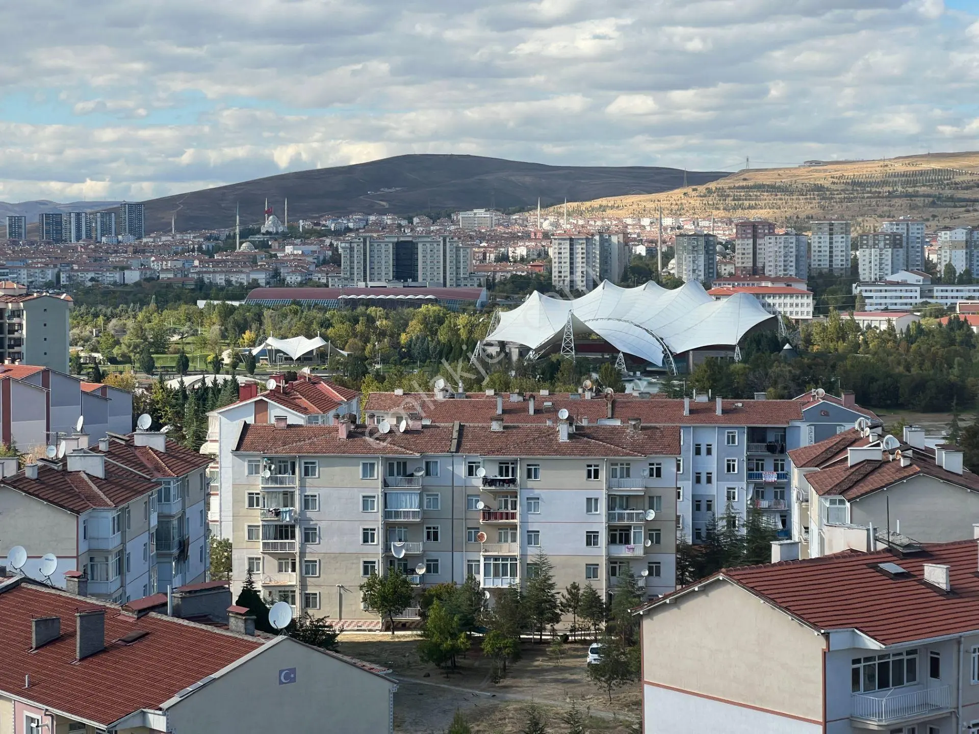 Sincan Ayaş Yoluüzeri Siteiçi 10.Arakat Kredi Limıtsız Asansorlü