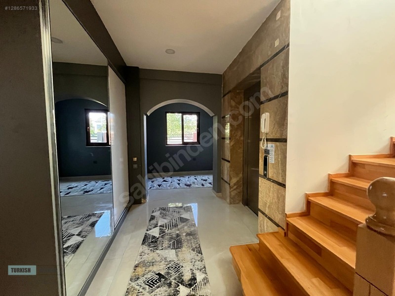 Konyaaltı Mollayusuf'ta Satılık Eşyalı Asansörlü Köşe İkiz Villa — fotoğraf 3