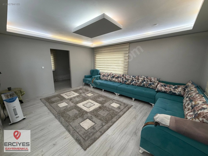 Erciyes Gyo-endürlük'te Satılık Arsa İçerisinde Evi Mevcut — fotoğraf 5