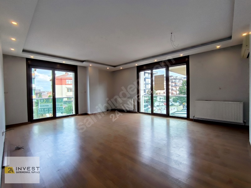 Çengelköy Cadde Üzeri 3+1 Kiralık Daire Ebeveyn Banyo Otopark — fotoğraf 3