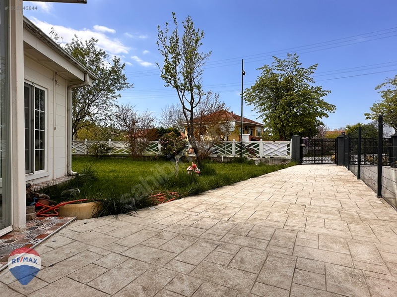 Remax Şaban Karakaş Tan İskanlı 2+1 Harika Müstakil Ev — fotoğraf 2