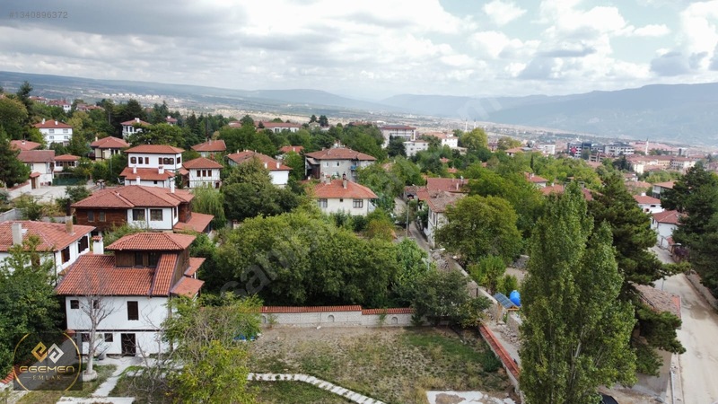 Egemen Emlak'tan Bağlarbaşı'nda Satılık 3 Katlı Bahçeli Konak — fotoğraf 42