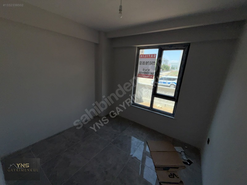 Eminevime Uygun Acil Satılık 3+1 Daire — fotoğraf 2