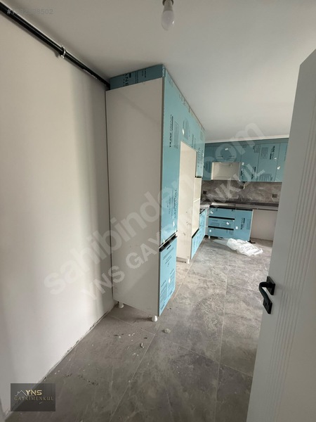 Eminevime Uygun Acil Satılık 3+1 Daire — fotoğraf 9