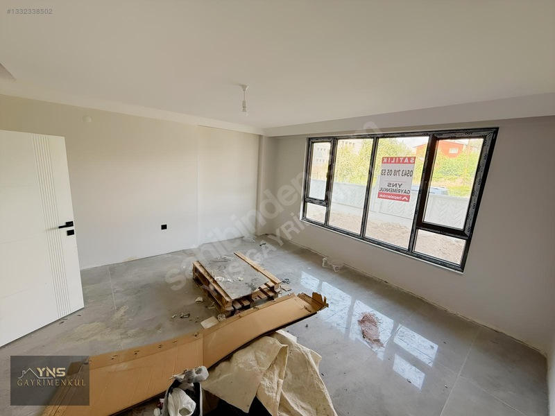 Eminevime Uygun Acil Satılık 3+1 Daire — fotoğraf 11