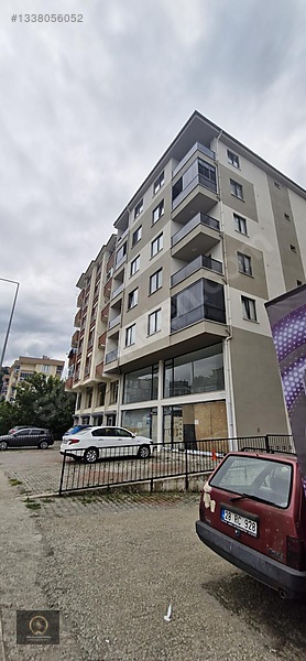 Tuğra Emlak'tan Bahçelievlerde Harika Konuma Sahip Satılık Daire