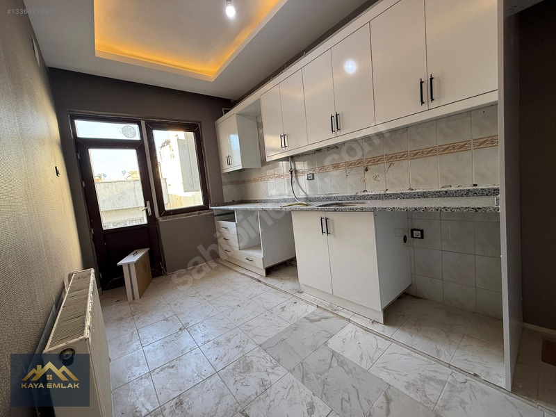 Çağdaş Satılık 3+1 170 Metrekare Kattan Bölme Daire 2.kat Arakat — fotoğraf 3