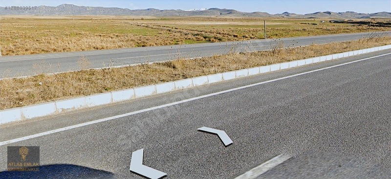 Atlas'tan Göllü Mah. Erciş Yoluna Yakın Satılık 15.595 M2 Tarla — fotoğraf 9