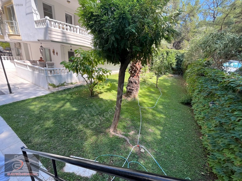 Deniz Tarafında Havuzlu Sitede Geniş 3+1 Dubleks Daire — fotoğraf 11