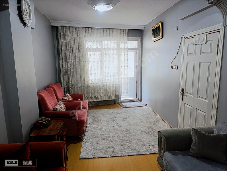 Esenler Menderes Mah.3+1 120M2 2.Kat Çift Balkonlu Nizami Bina