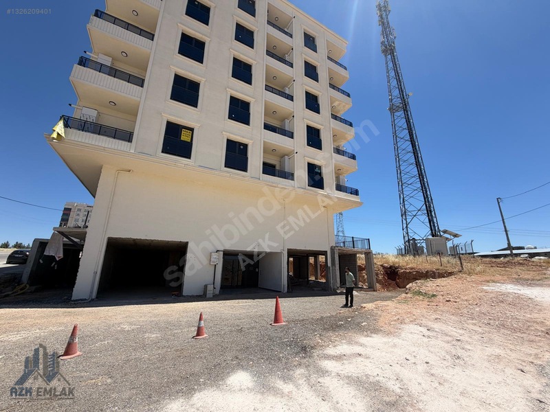 Azk'Den *Bir Yatırım Fırsatı Daha* 330 M2 Dükkanımız Satılıktır