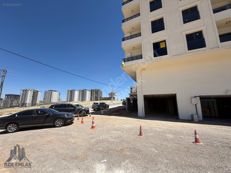 Azk'den *bir Yatırım Fırsatı Daha* 330 M2 Dükkanımız Satılıktır — fotoğraf 4