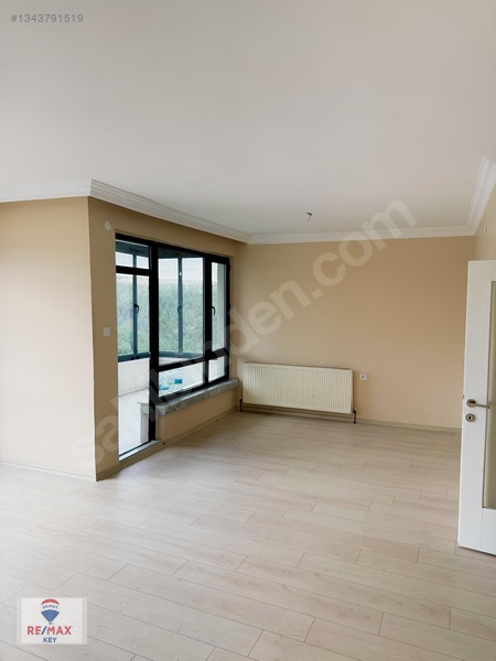 Dikmen Caddesi Üzerinde Harika Konumda Kiralık 3+1 Dubleks Daire