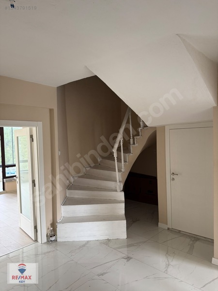 Dikmen Caddesi Üzerinde Harika Konumda Kiralık 3+1 Dubleks Daire — fotoğraf 18