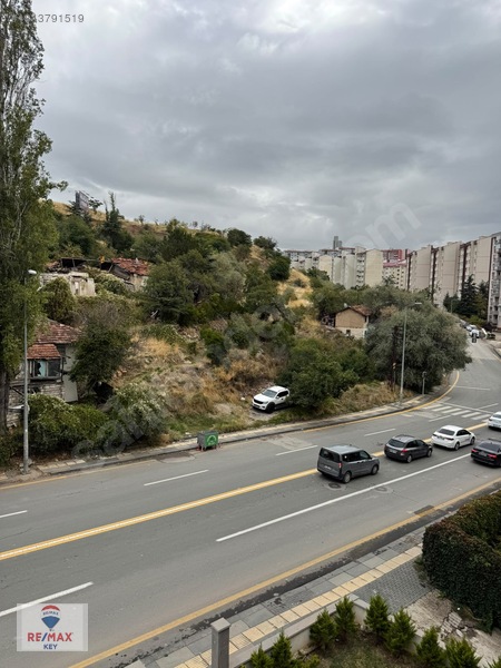 Dikmen Caddesi Üzerinde Harika Konumda Kiralık 3+1 Dubleks Daire — fotoğraf 22