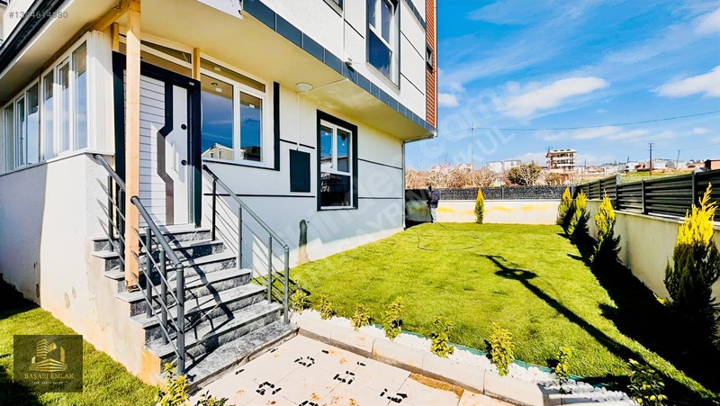 4+1 Deniz Gören Verandalı Geniş Salon Geniş Bahçeli Villa