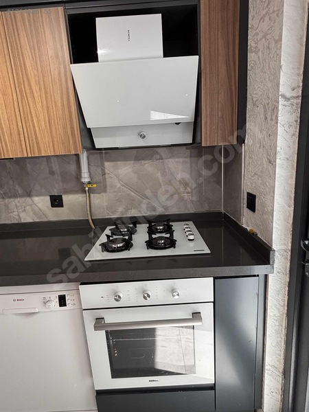 Akyürek Emlaktan Eski Avm Arkası Lüx 1+1 Eşyalı Daire — fotoğraf 5