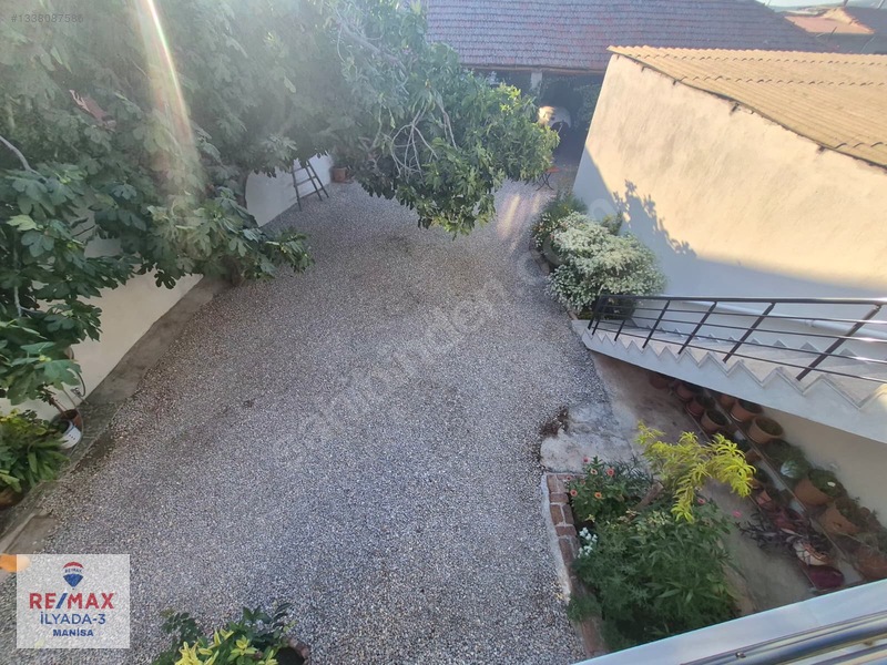 Manisa Hacırahmanlı'da Bahçeli Teraslı Satılık Müstakil Ev — fotoğraf 8