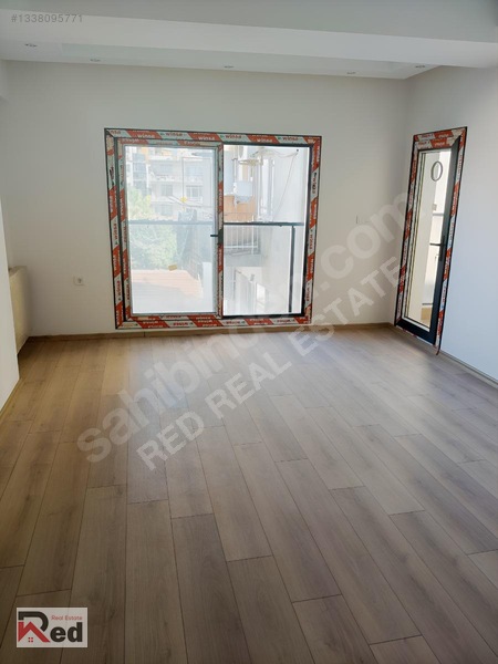 Karşıyaka Çarşı Yakını Sıfır 1+1 — fotoğraf 6